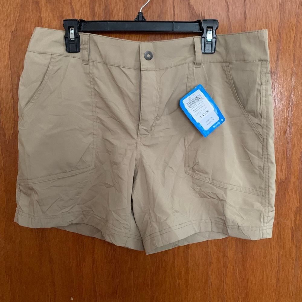 Columbia shorts